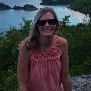 Meet your Posher, Liz